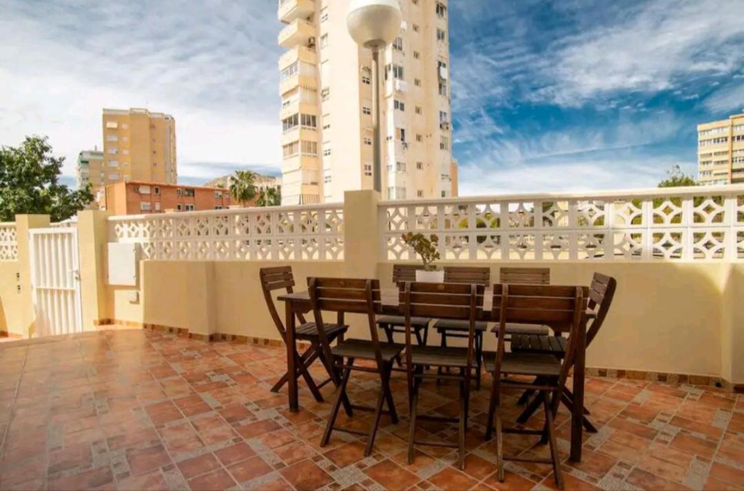 Apartamento Albufereta Cozy Studio With A Great Terrace Alicante Exterior foto